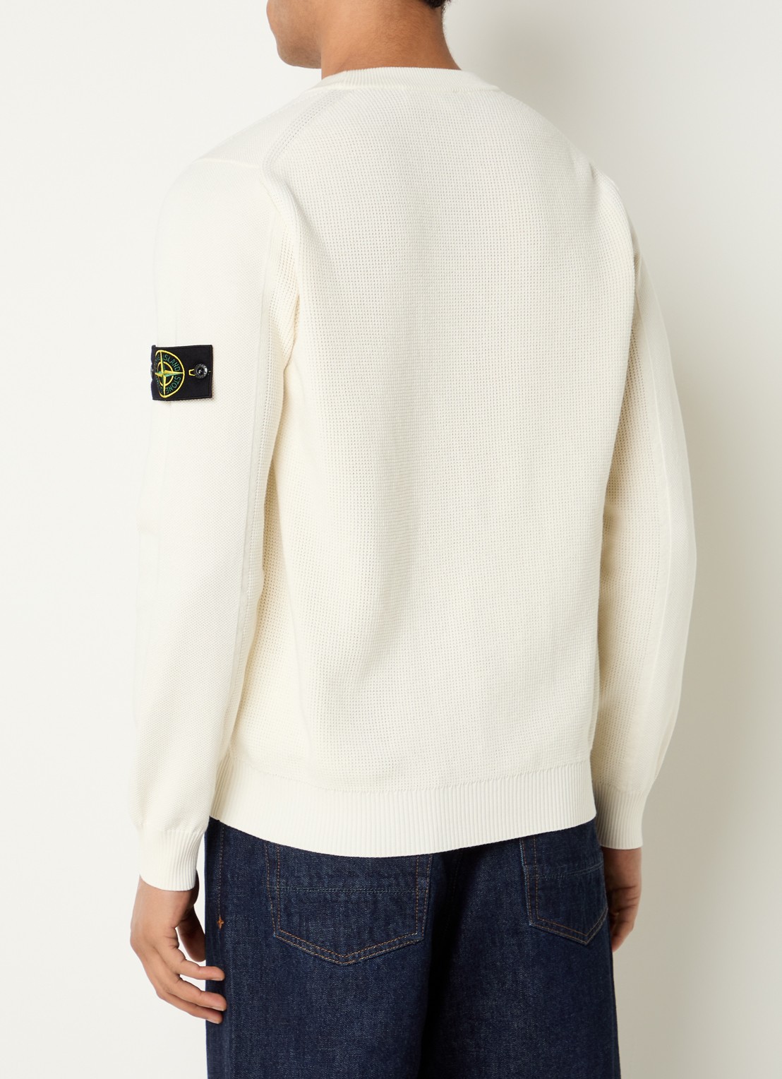 Stone Island S00B5 fijngebreide trui met logoborduring - achterkant 5 ivoor