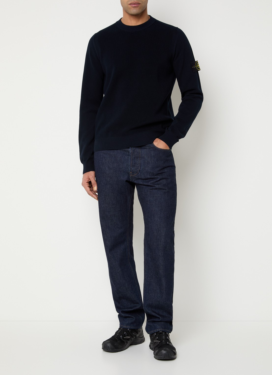 Stone Island S00B5 fijngebreide trui met logoborduring - voorkant 2 donkerblauw