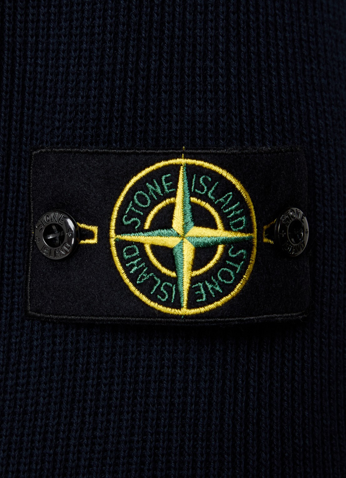 Stone Island S00D8 ribgebreid vest met logo - detail 4 donkerblauw