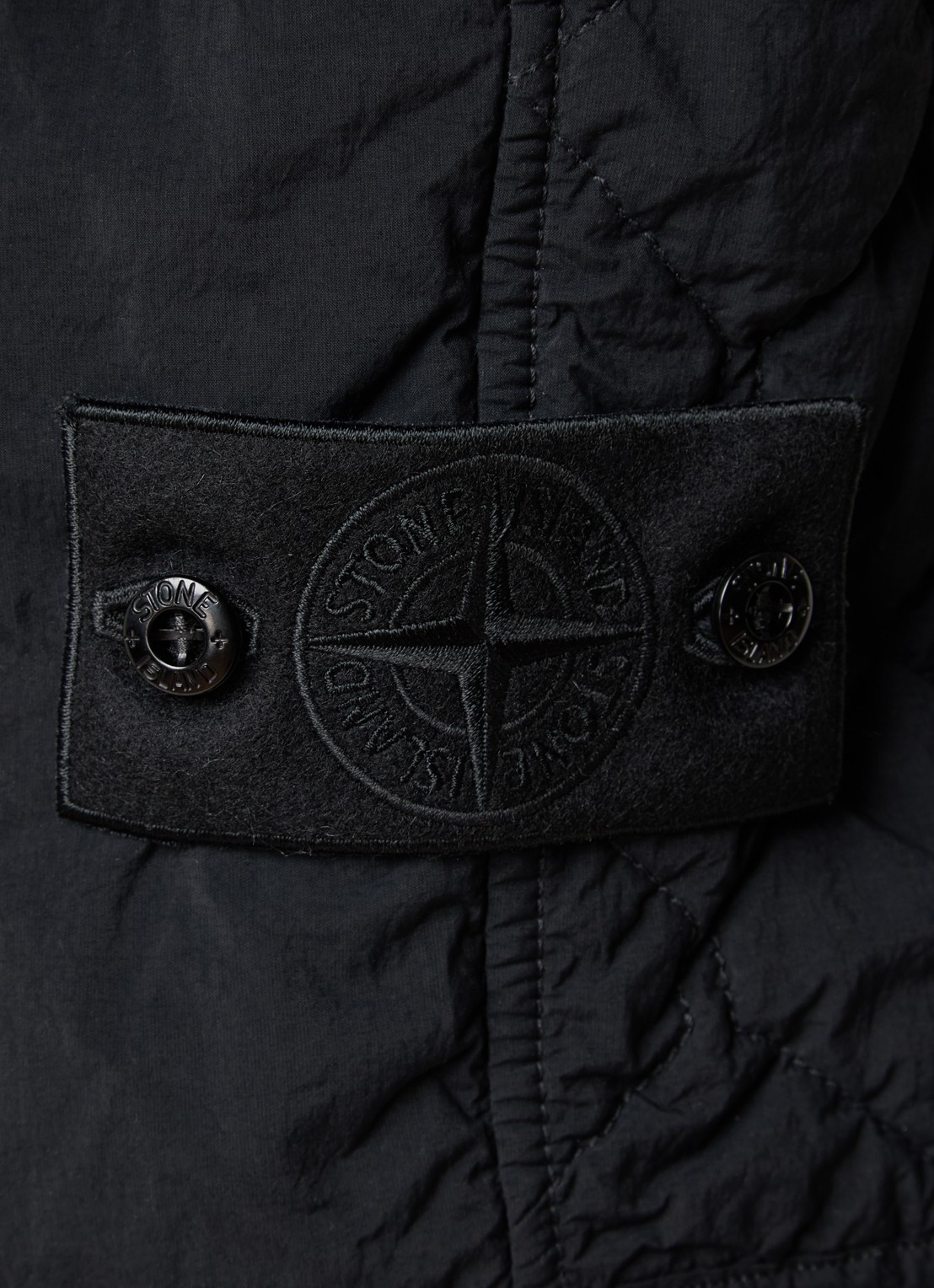 Stone Island S00F6 gewatteerde bodywarmer met quilt patroon - detail 5 zwart
