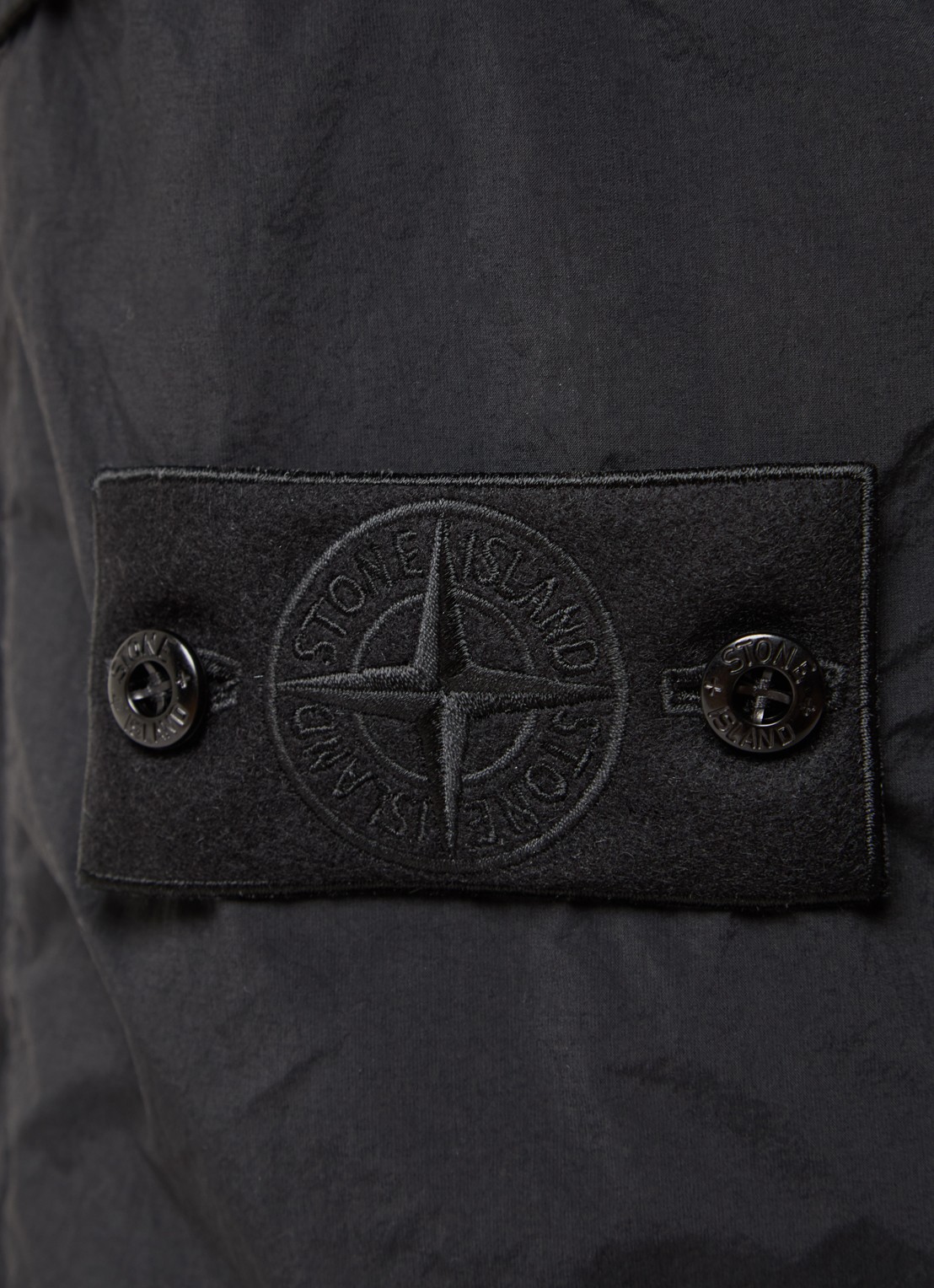 Stone Island S00F6 loose fit cargobroek met steekzakken - detail 3 zwart