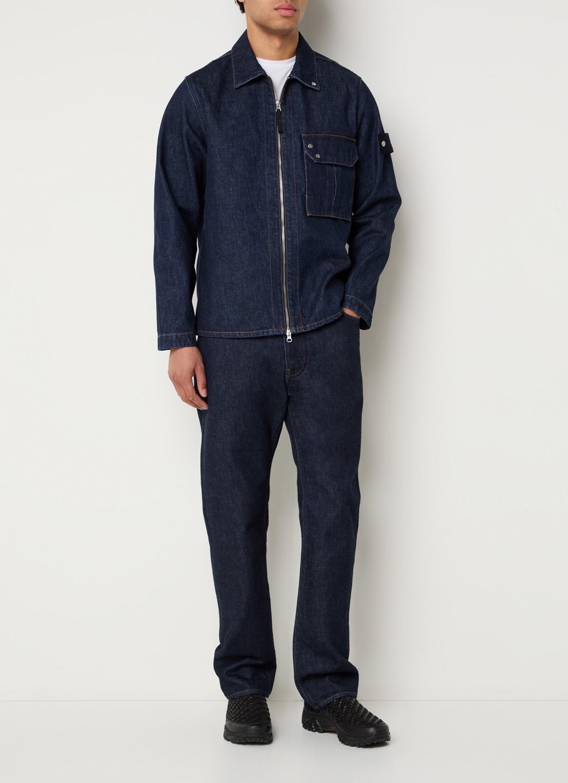 Stone Island S00J7 Spijkerjas met borstzak - voorkant 5 indigo