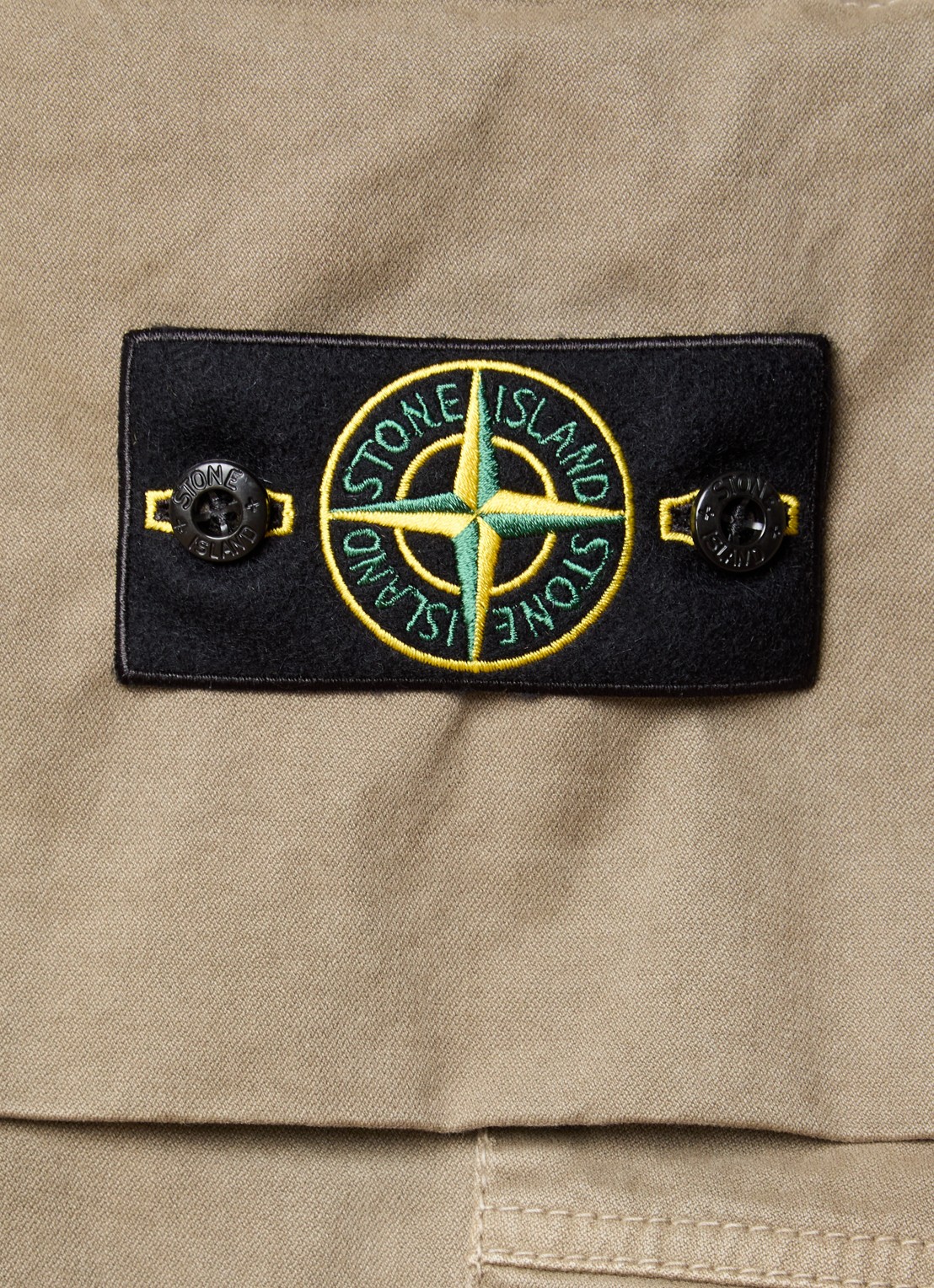 Stone Island S00L1 tapered fit cargobroek met steekzakken en logo - detail 3 mosgroen