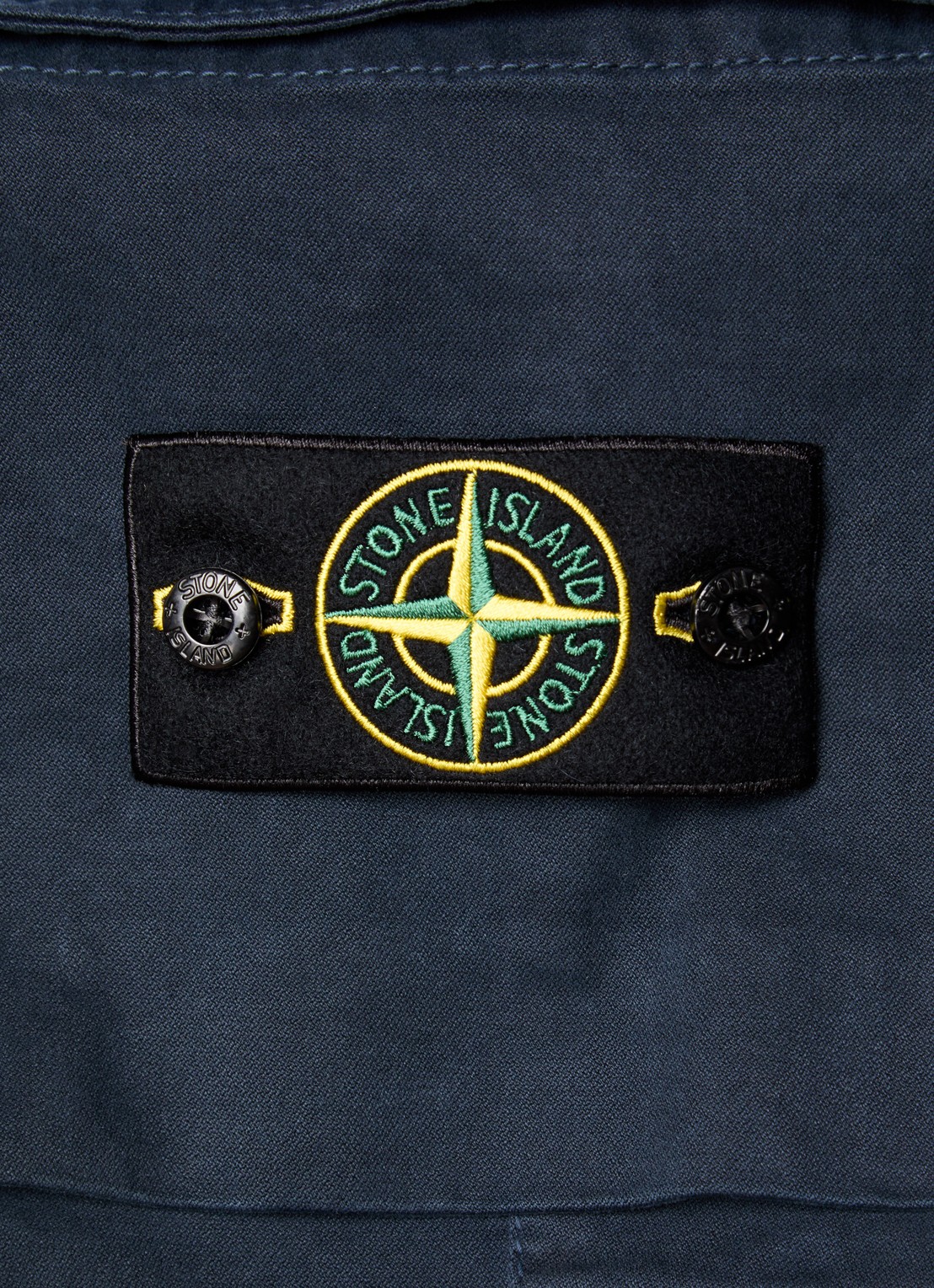 Stone Island S00L1 tapered fit cargobroek met steekzakken en logo - detail 3 donkerblauw
