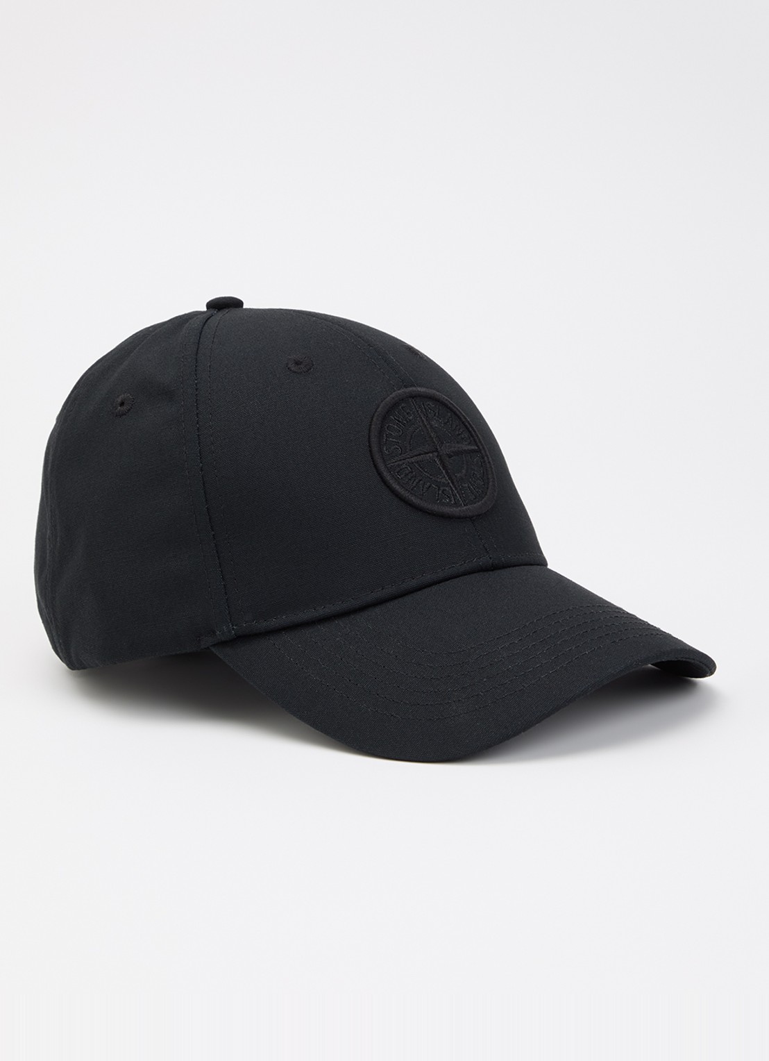 Stone Island S0248 pet met logoborduring - voorkant zwart
