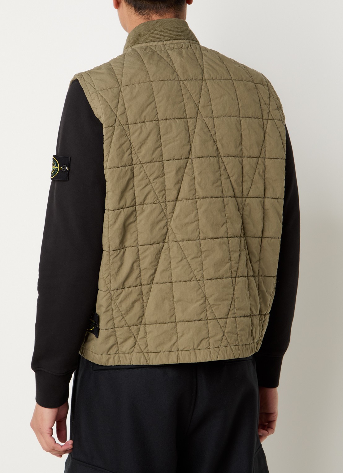 Stone Island S0300 bodywarmer met quilt patroon en steekzakken - achterkant mosgroen