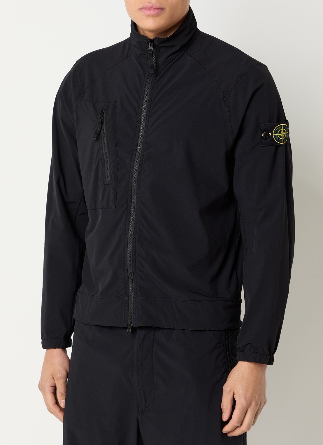 Stone Island S0375 jack met borstzak en logo - detail 2 zwart