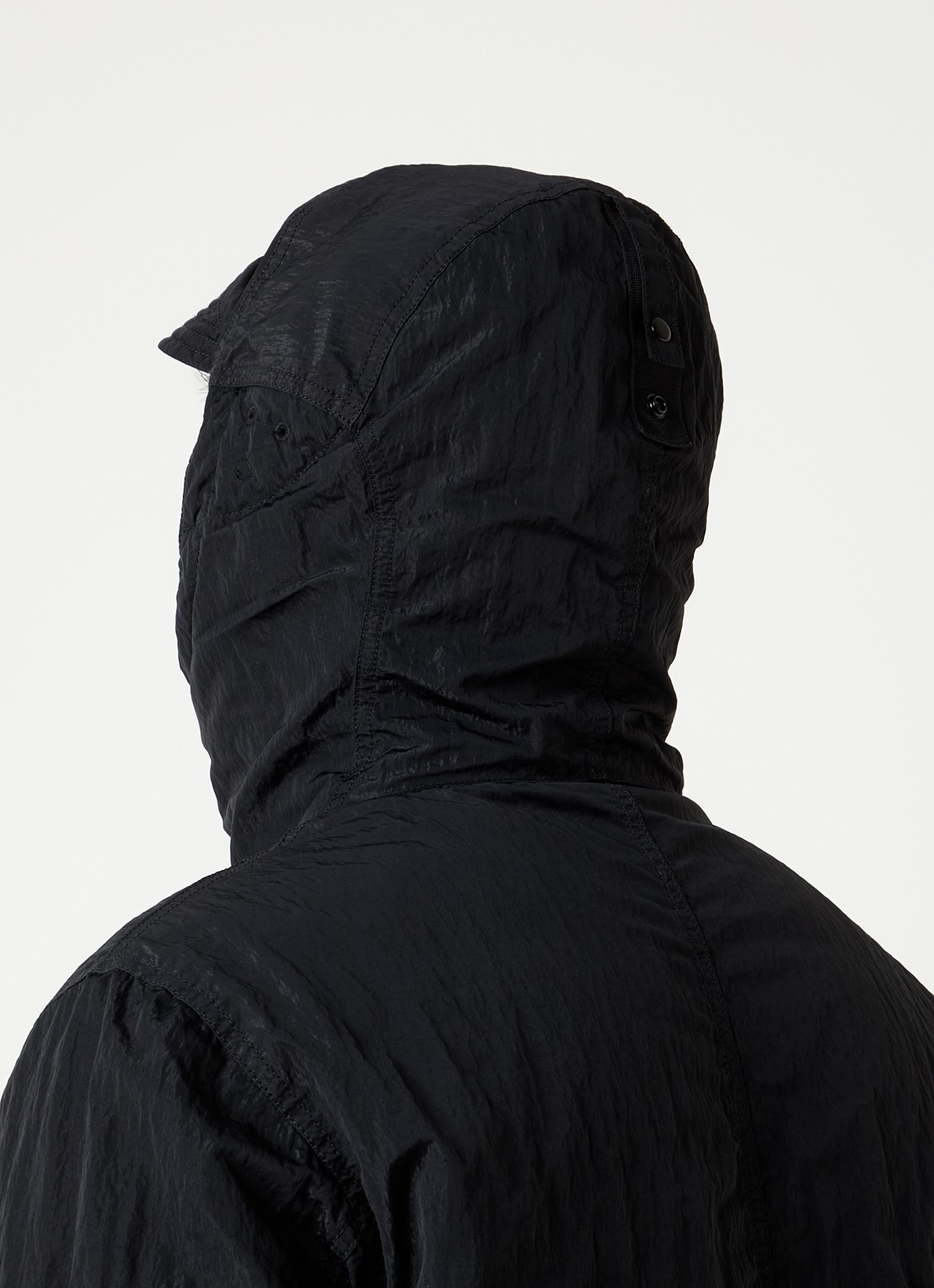Stone Island S0405 jack met capuchon en logo - detail 3 zwart
