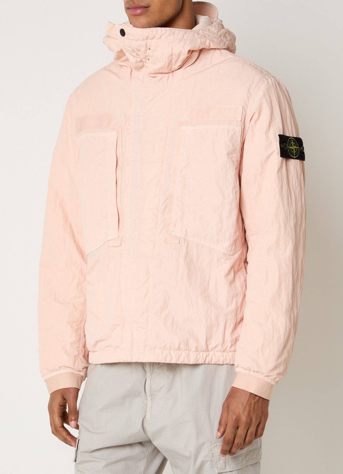 Stone Island S0405 jack met capuchon en logo - detail roze