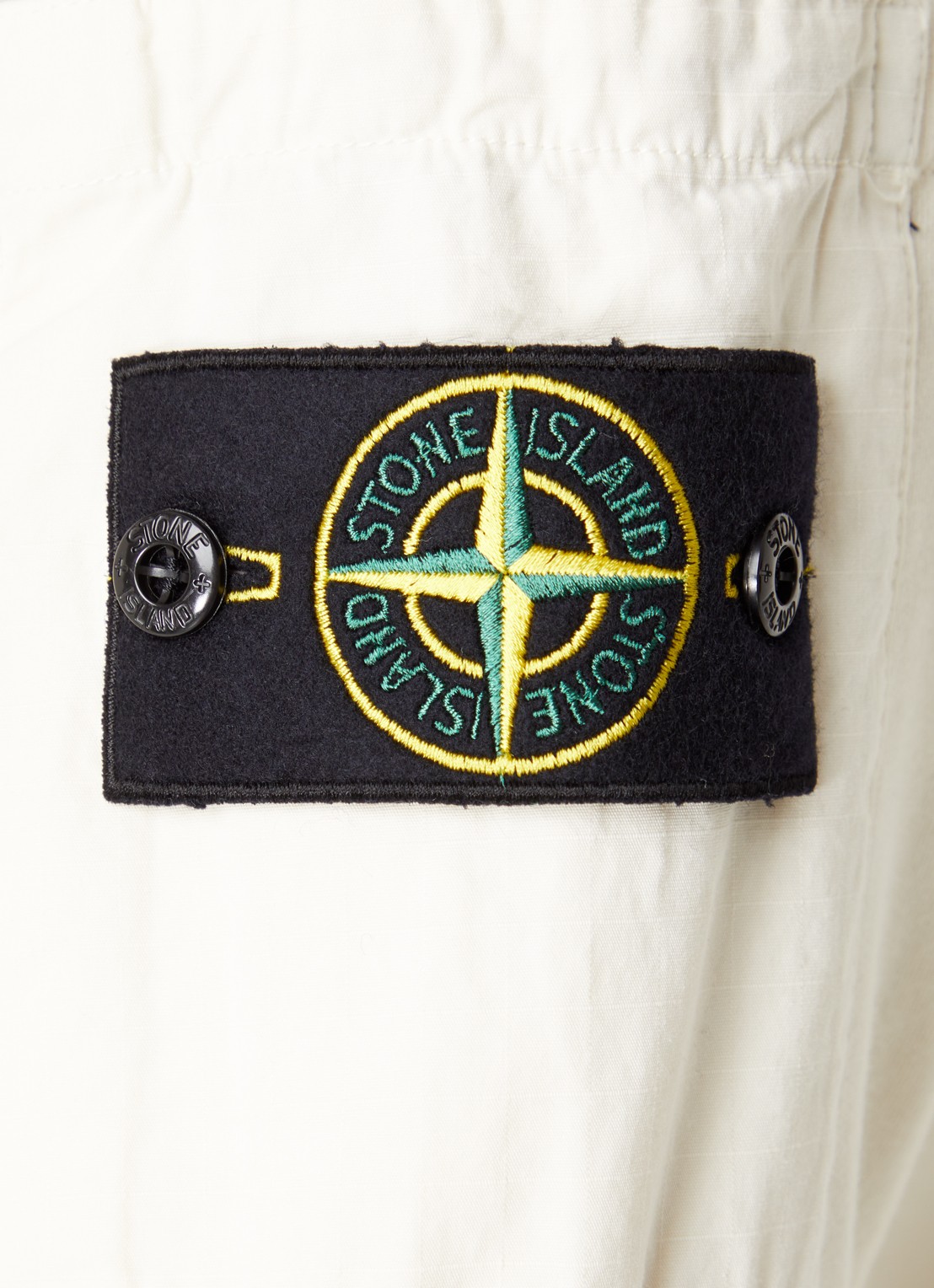 Stone Island S0410 sweater met opgestikte zak en logoborduring - detail 5 creme