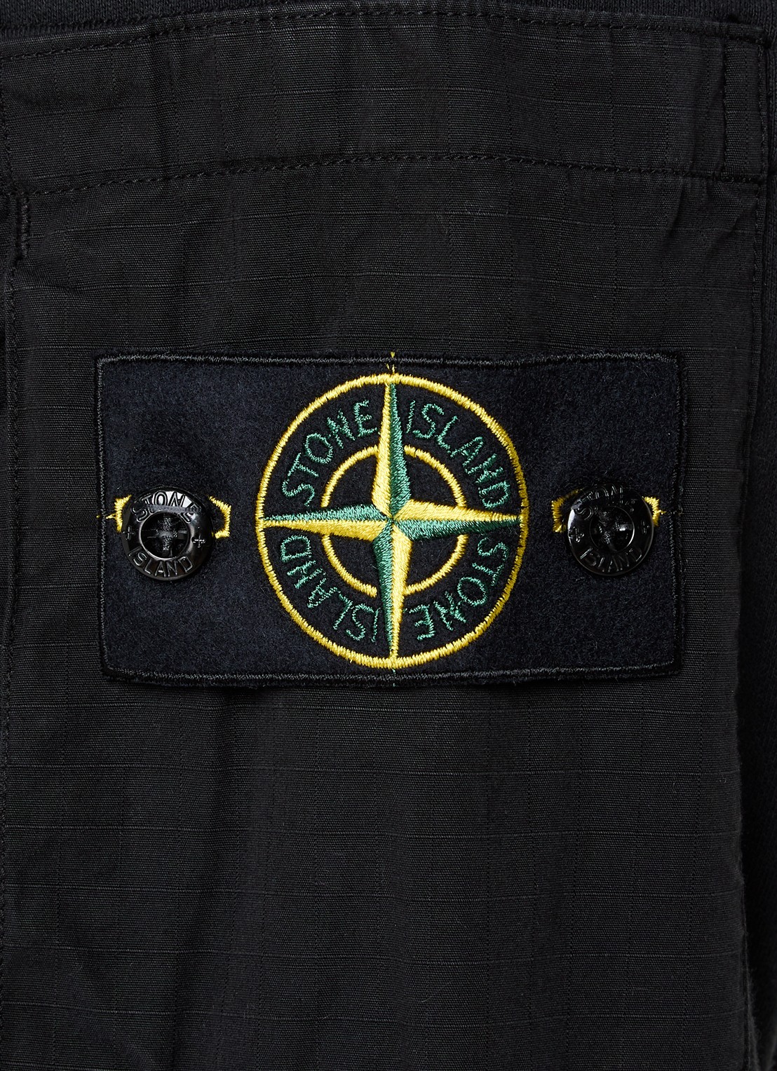 Stone Island S0410 sweater met opgestikte zak en logoborduring - detail 3 zwart