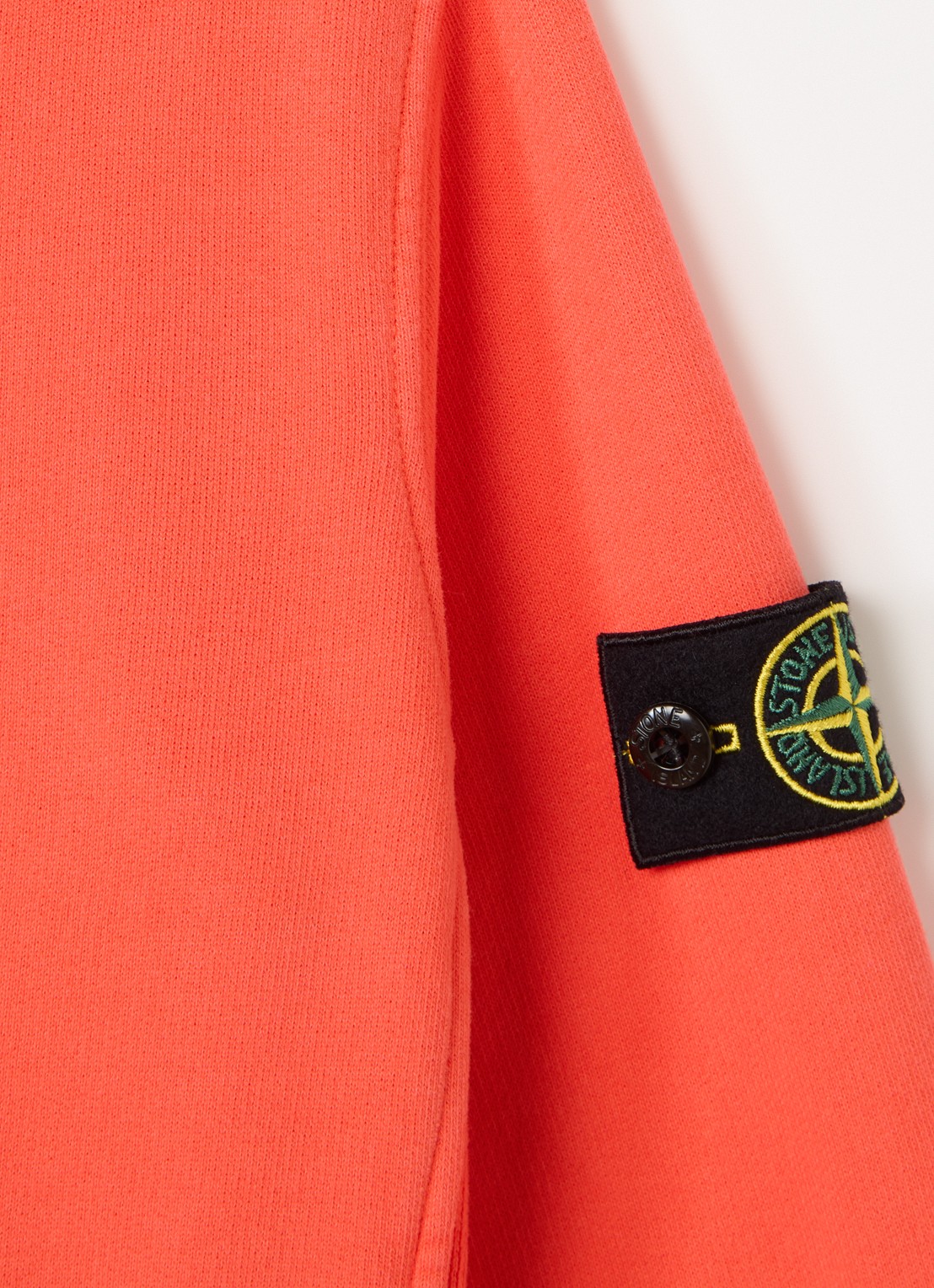 Stone Island S0A20 sweater met logo - detail oranjerood