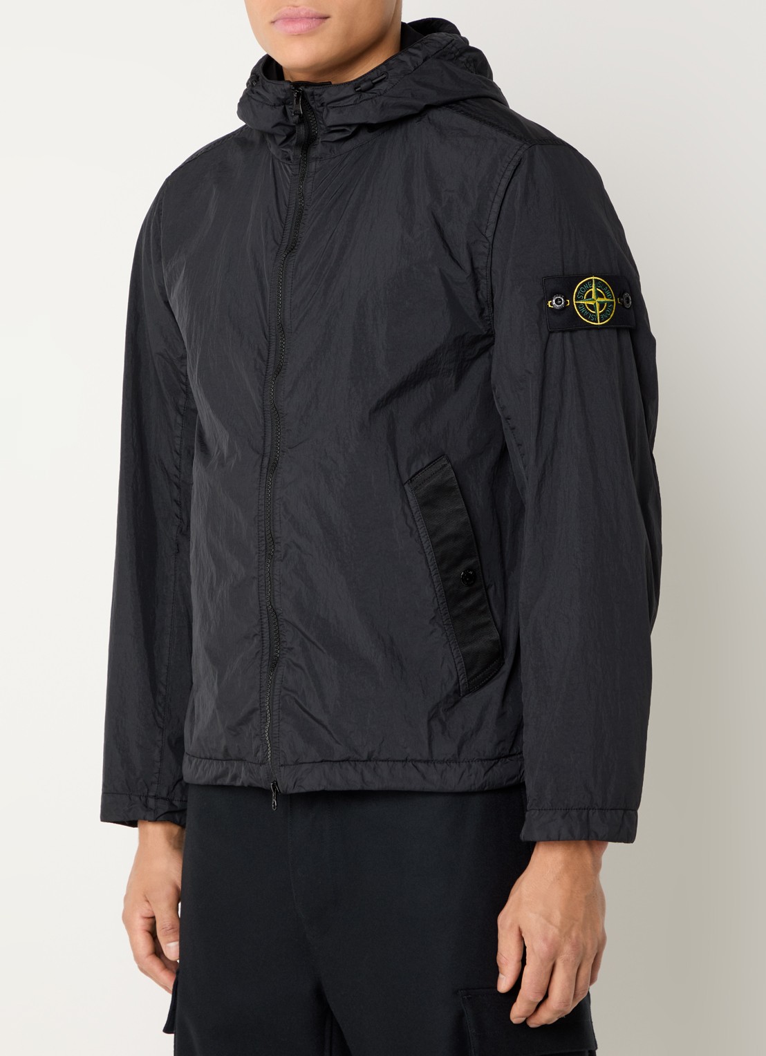Stone Island S0A23 Jack met capuchon en logo - detail 4 zwart