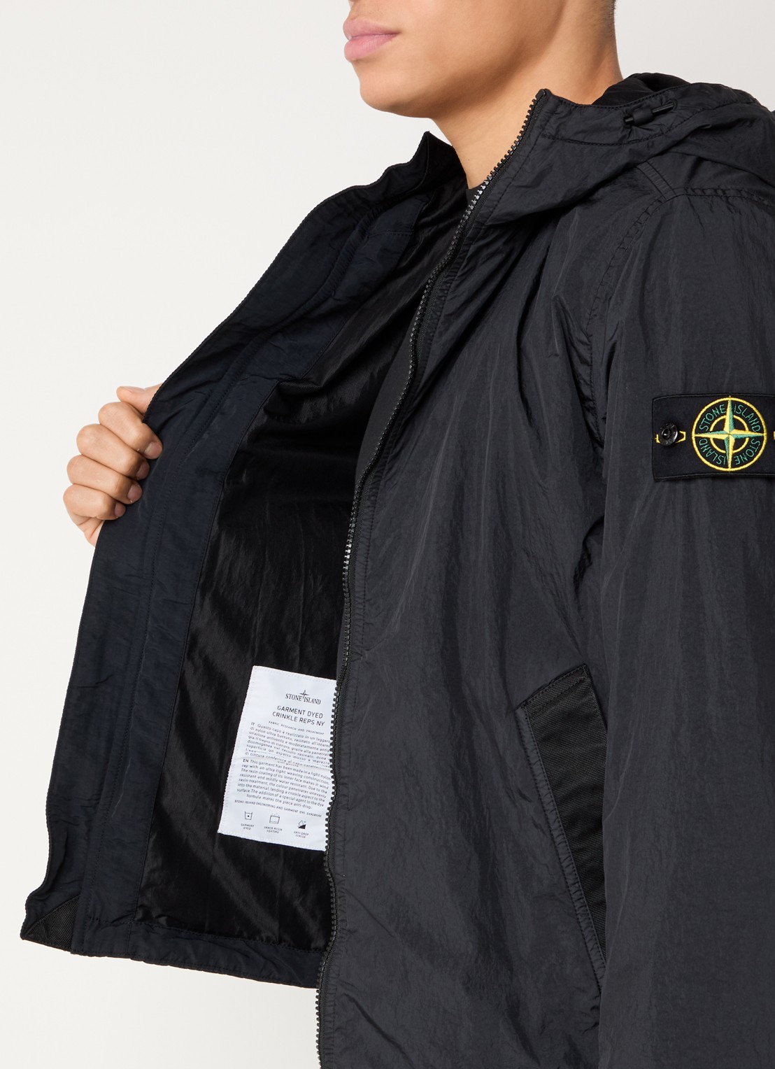 Stone Island S0A23 Jack met capuchon en logo - detail 6 zwart