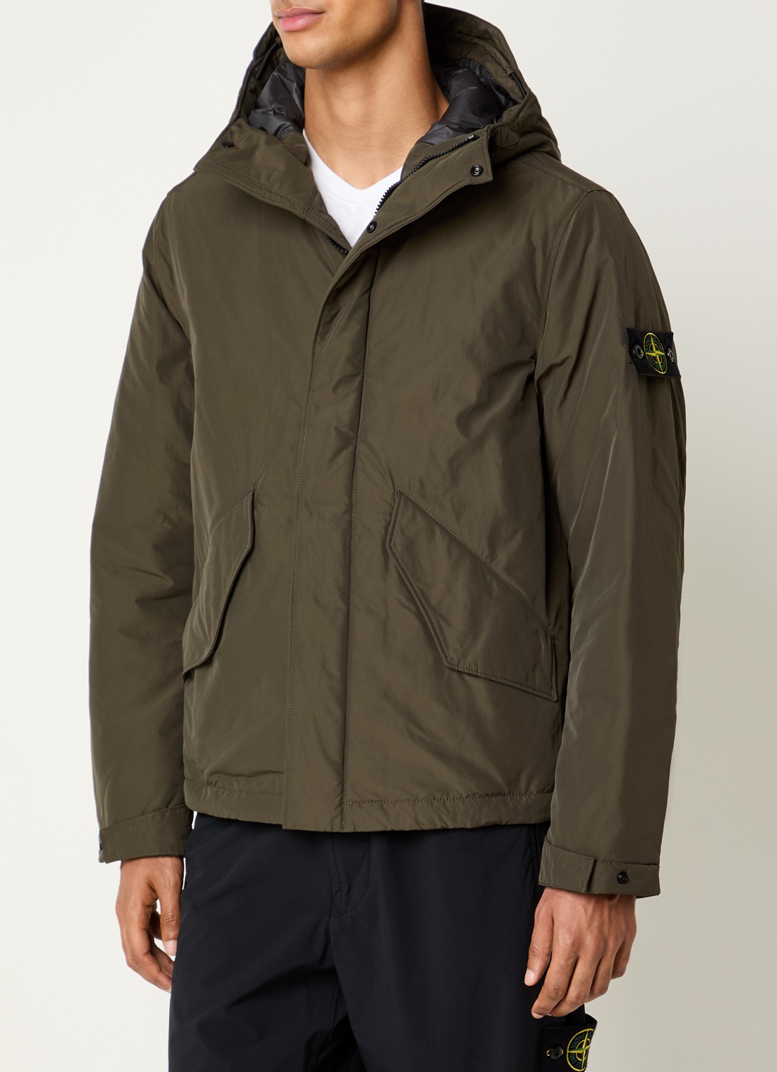 Stone Island S0A26 gewatteerde parka met capuchon en steekzakken - detail 4 bronsgroen