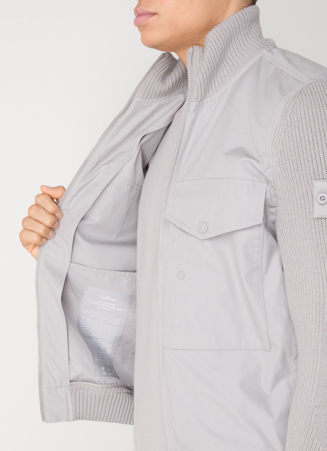 Stone Island S0F01 Grofgebreide jack met borstzakken en logo - detail 4 lichtgrijs