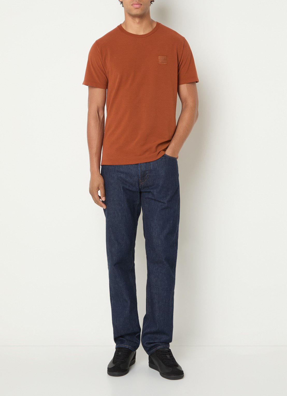 Stone Island S0F11 T-shirt met logo - voorkant 5 roodbruin