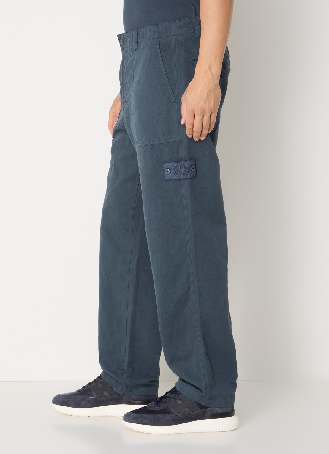 Stone Island S0F36 Tapered fit broek met logo - detail 2 indigo