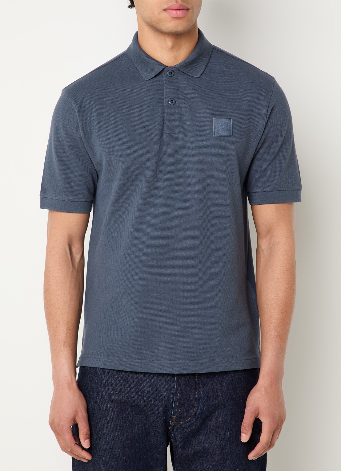 Stone Island S0F39 polo van piqué katoen met logoborduring - detail 4 staalblauw