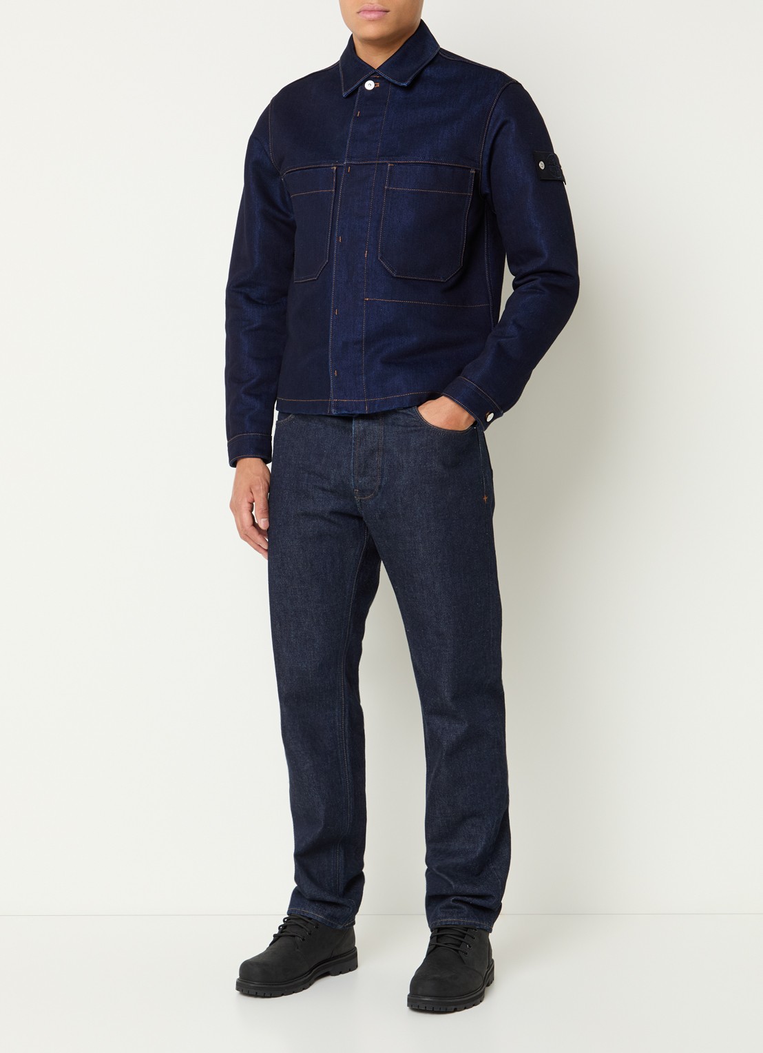 Stone Island S0J17 spijkerjas met borstzakken - voorkant 6 indigo