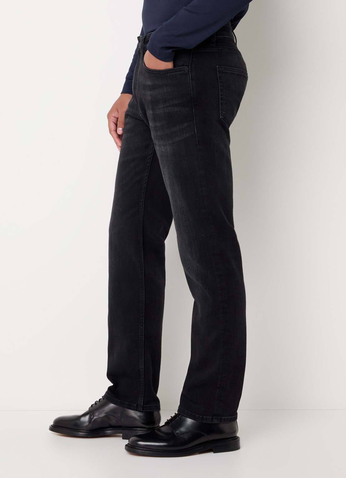 Strellson Rui straight leg jeans met gekleurde wassing - detail 2 zwart