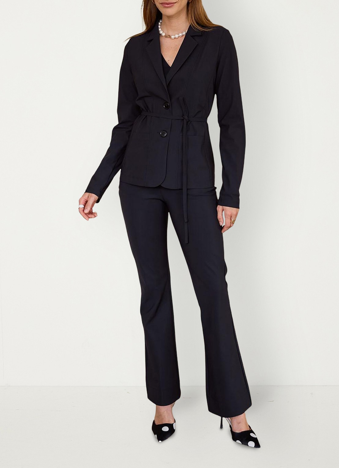 Studio Anneloes Blazer met strikceintuur en paspelzakken - voorkant 5 zwart