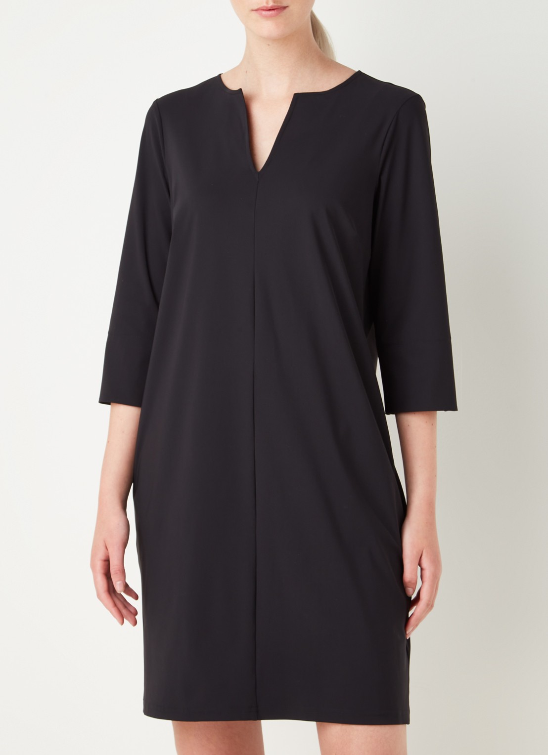 Studio Anneloes Caro mini tuniekjurk van travelstof met steekzakken - detail zwart