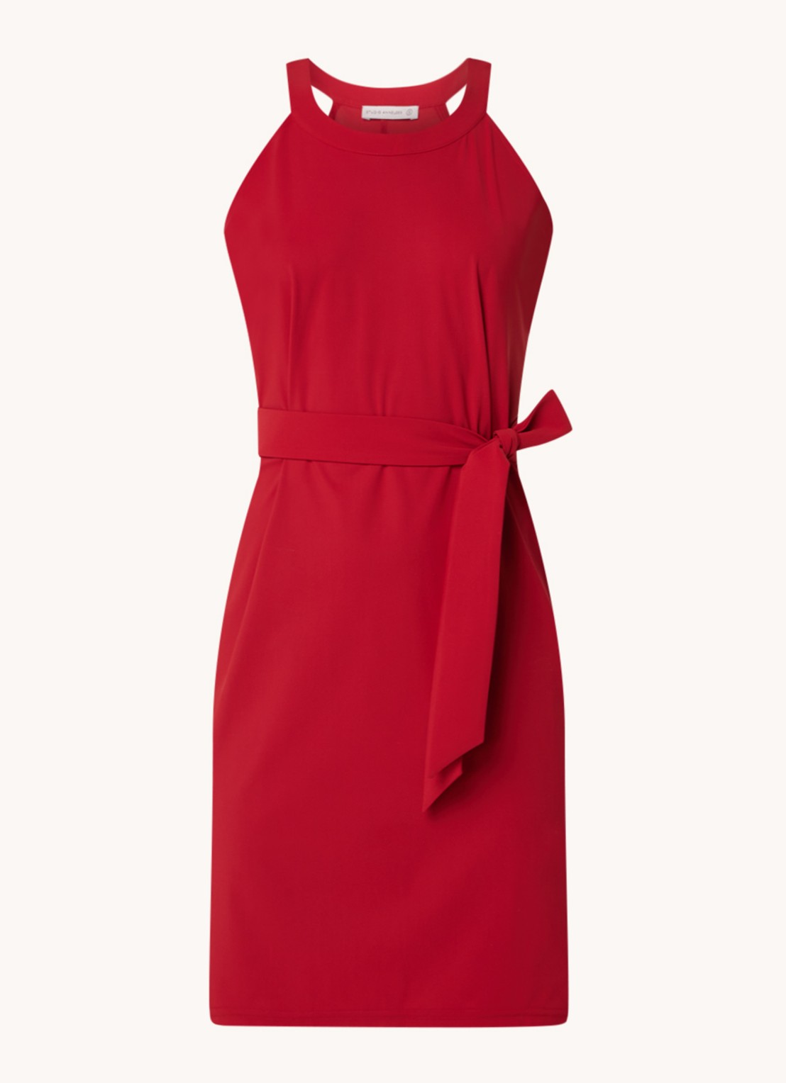 Studio Anneloes Carry mini jurk van travelstof met strikceintuur - voorkant steenrood