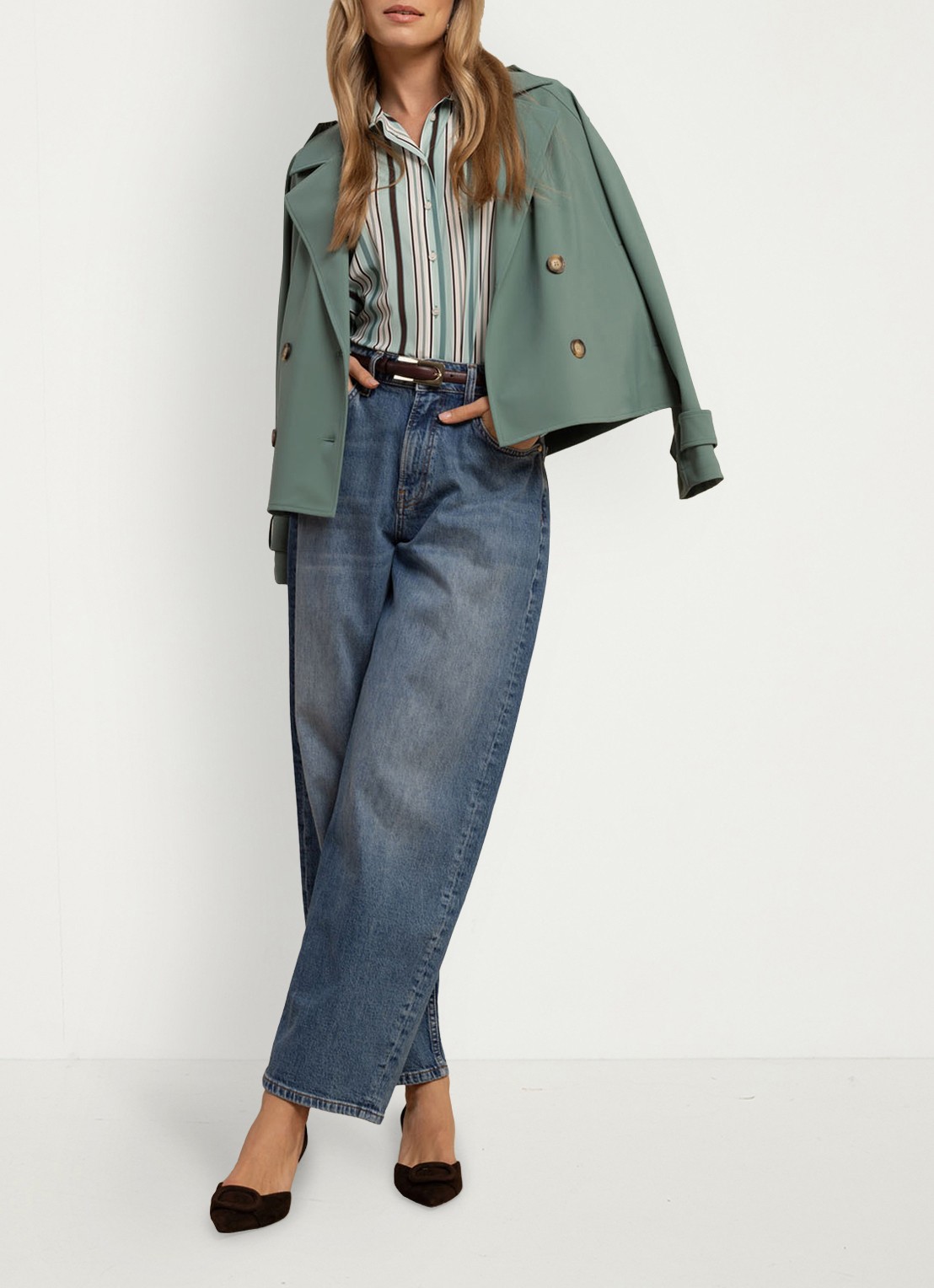 Studio Anneloes Cato trenchcoat met steekzakken - voorkant 2 groen