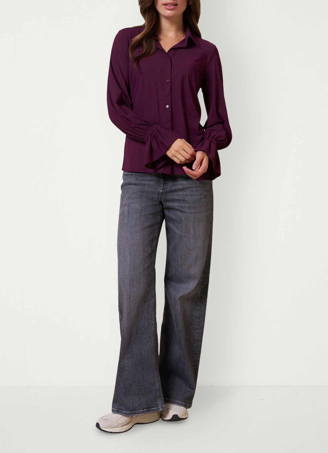 Studio Anneloes Duna blouse met trompetmouw - voorkant 3 bruin