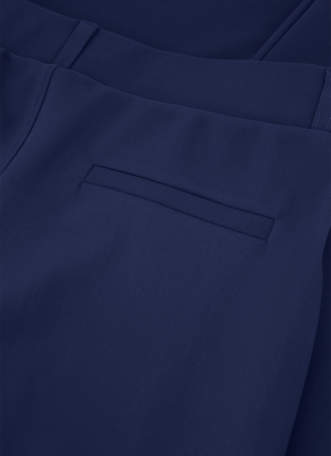 Studio Anneloes Flair mid waist flared fit pantalon van travelstof - detail 3 donkerblauw