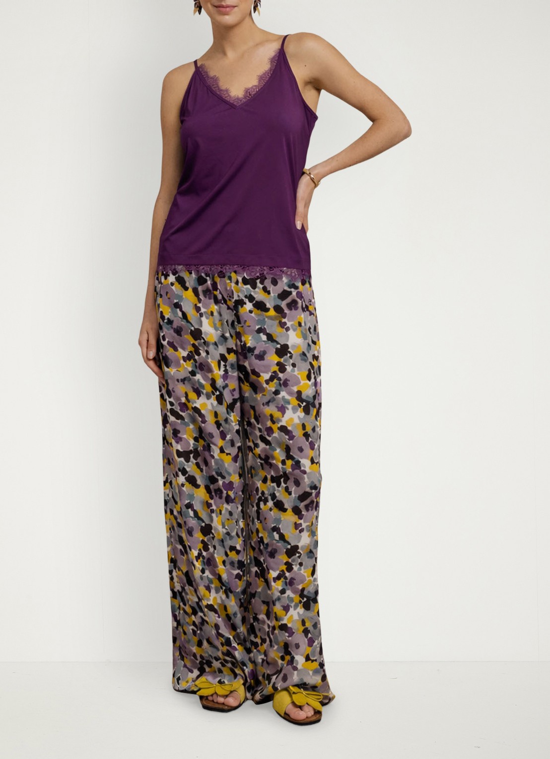 Studio Anneloes Grace high waist wide fit pantalon met bloemenprint - voorkant 3 multicolor