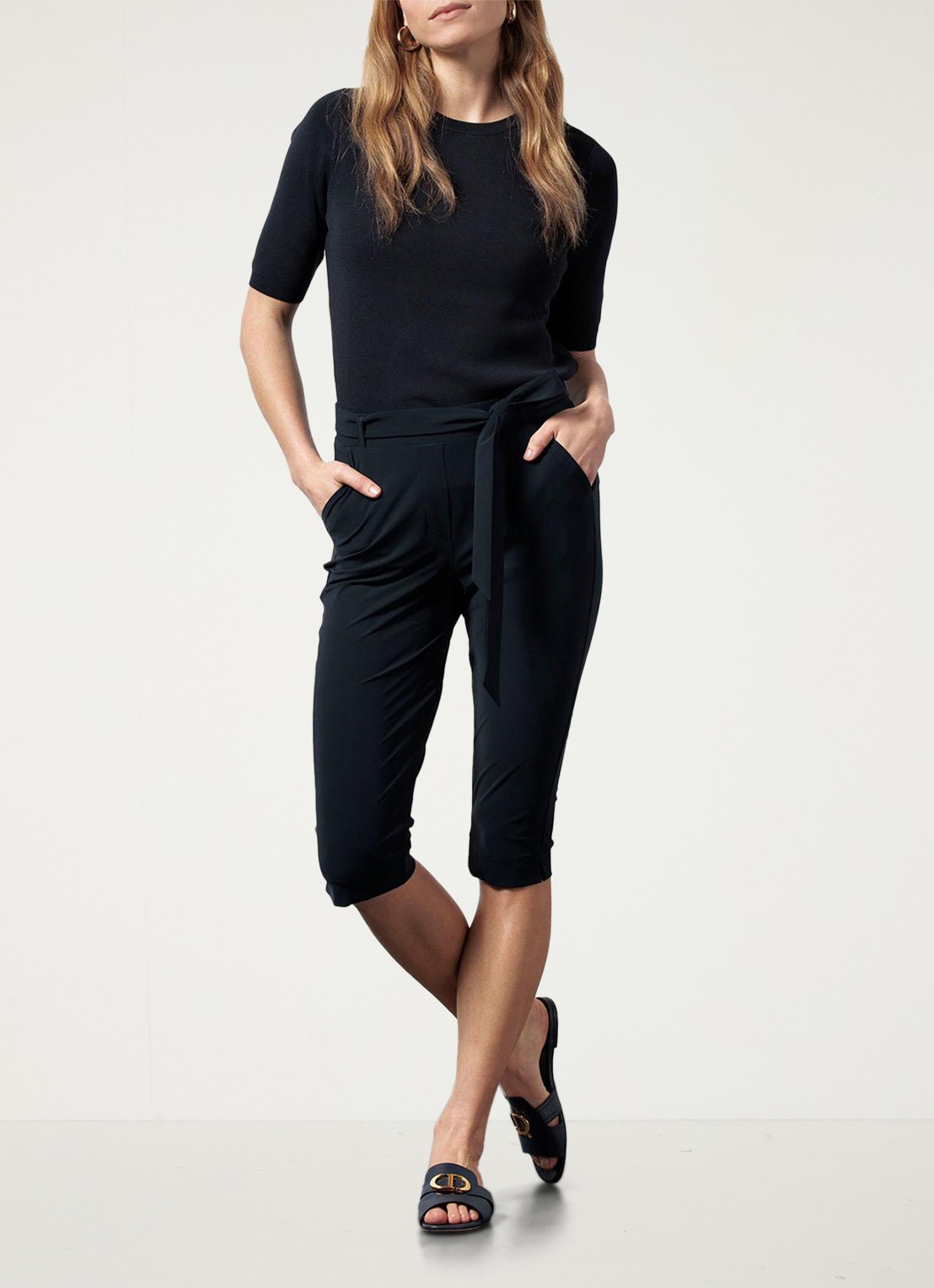 Studio Anneloes Hanna mid waist slim fit cropped broek van travelstof - voorkant 2 donkerblauw