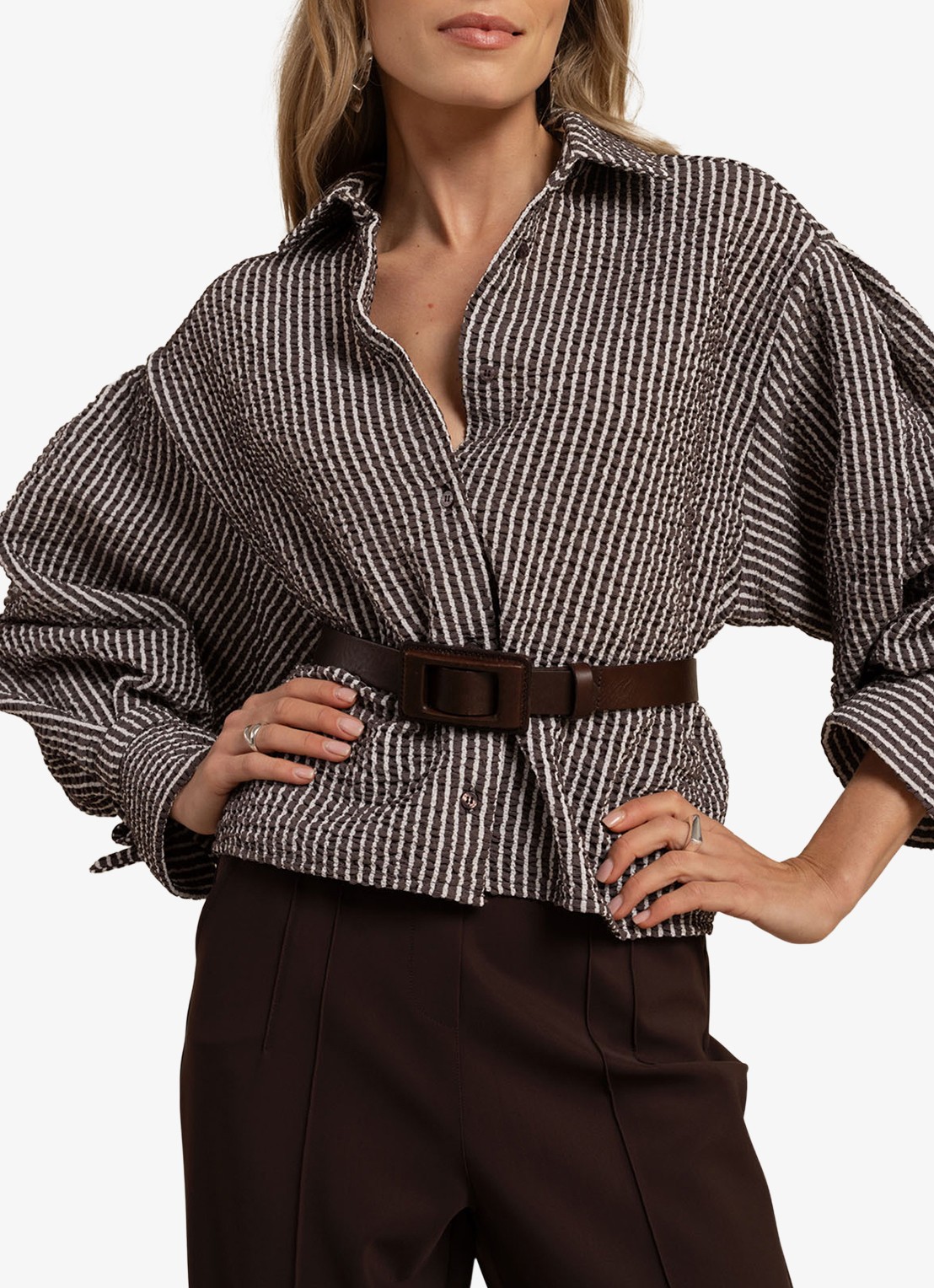 Studio Anneloes Ivara blouse met structuur en streepprint - detail 4 bruin