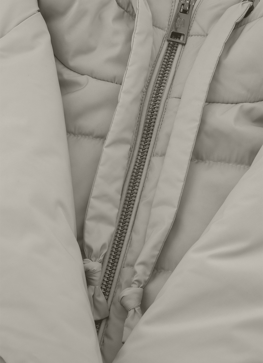 Studio Anneloes Jas met strikceintuur en capuchon - detail 3 creme