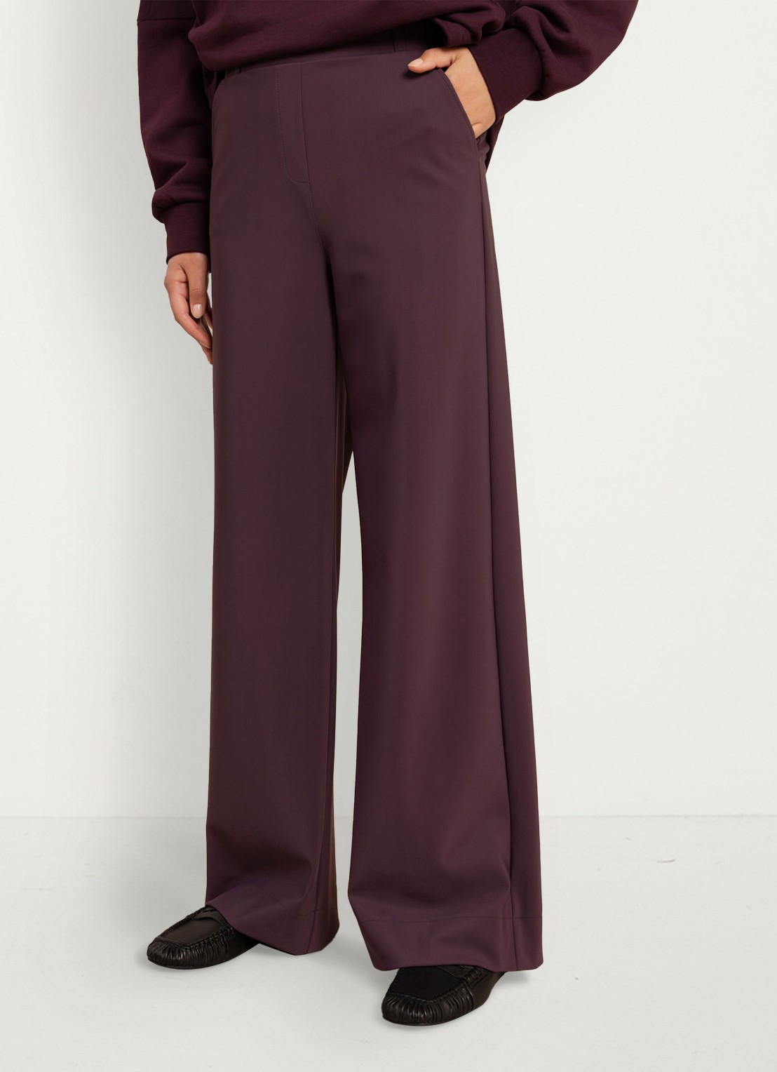 Studio Anneloes Lexie bonded trousers - detail 3 aubergine