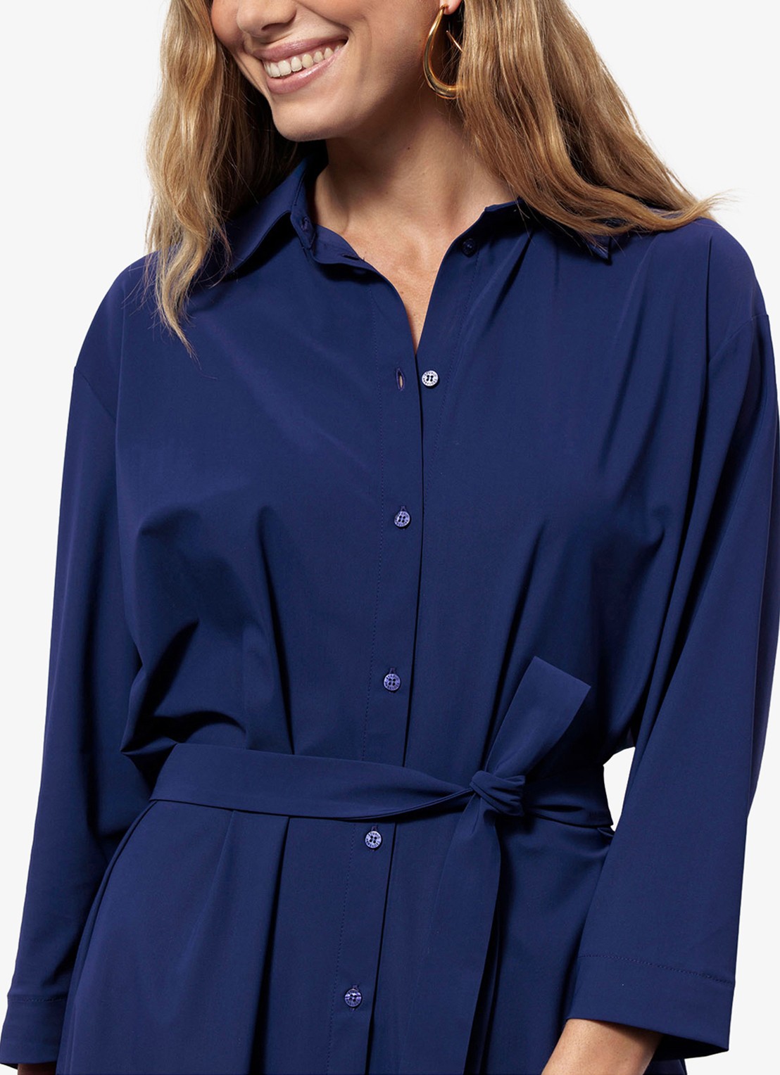 Studio Anneloes Louna midi blousejurk van travelstof - detail 3 donkerblauw