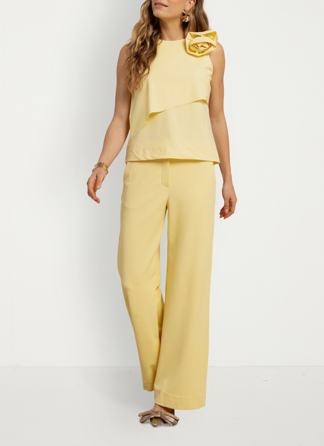 Studio Anneloes Luz high waist loose fit pantalon met steekzakken - voorkant 2 lichtgeel