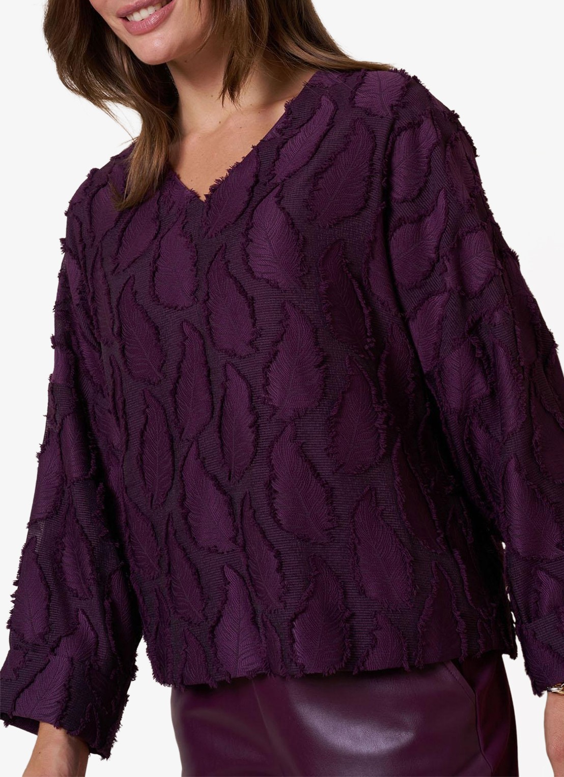 Studio Anneloes Madison top met print - detail 3 bruin