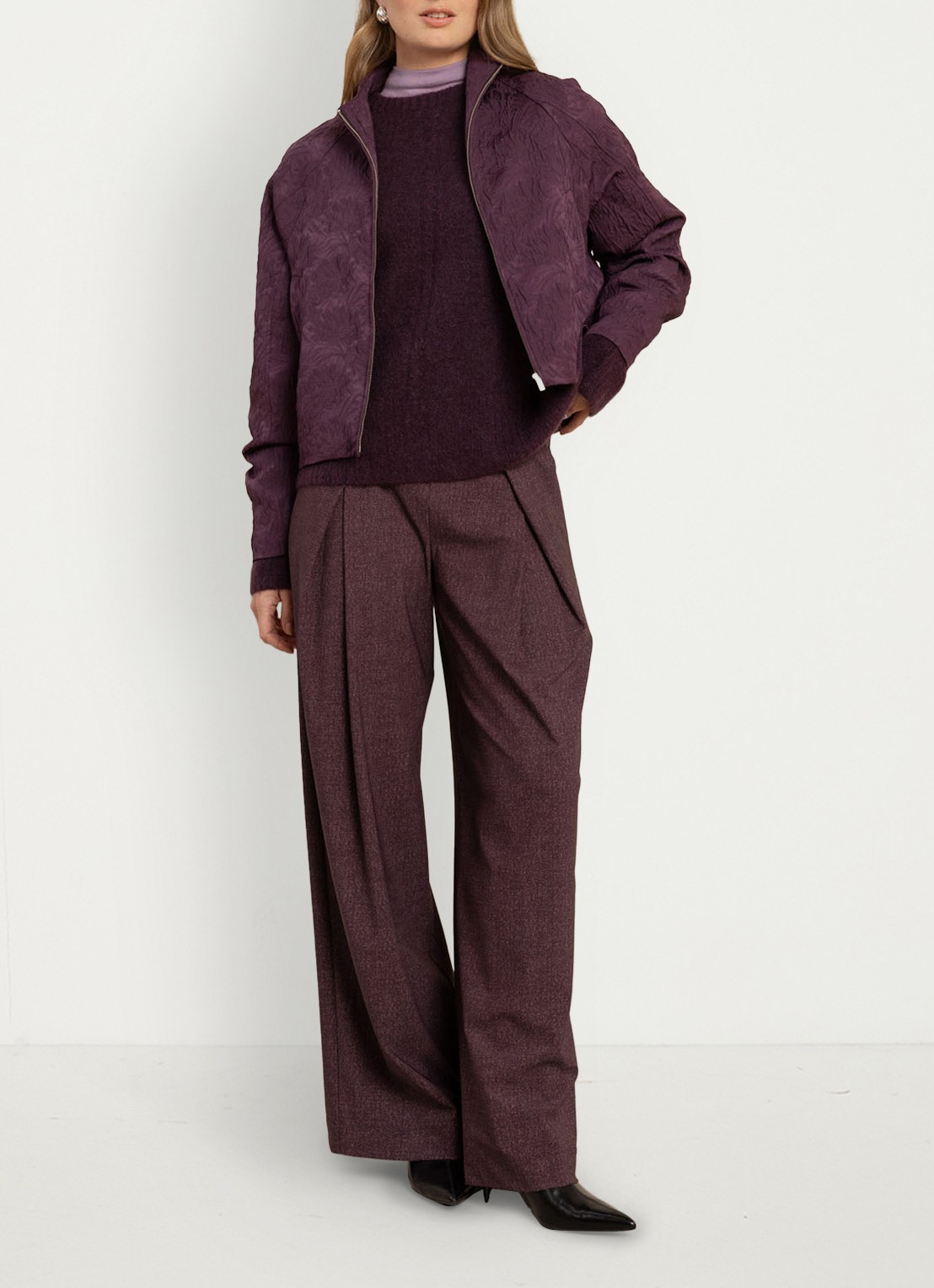 Studio Anneloes Mels bomber jacket - voorkant 3 aubergine