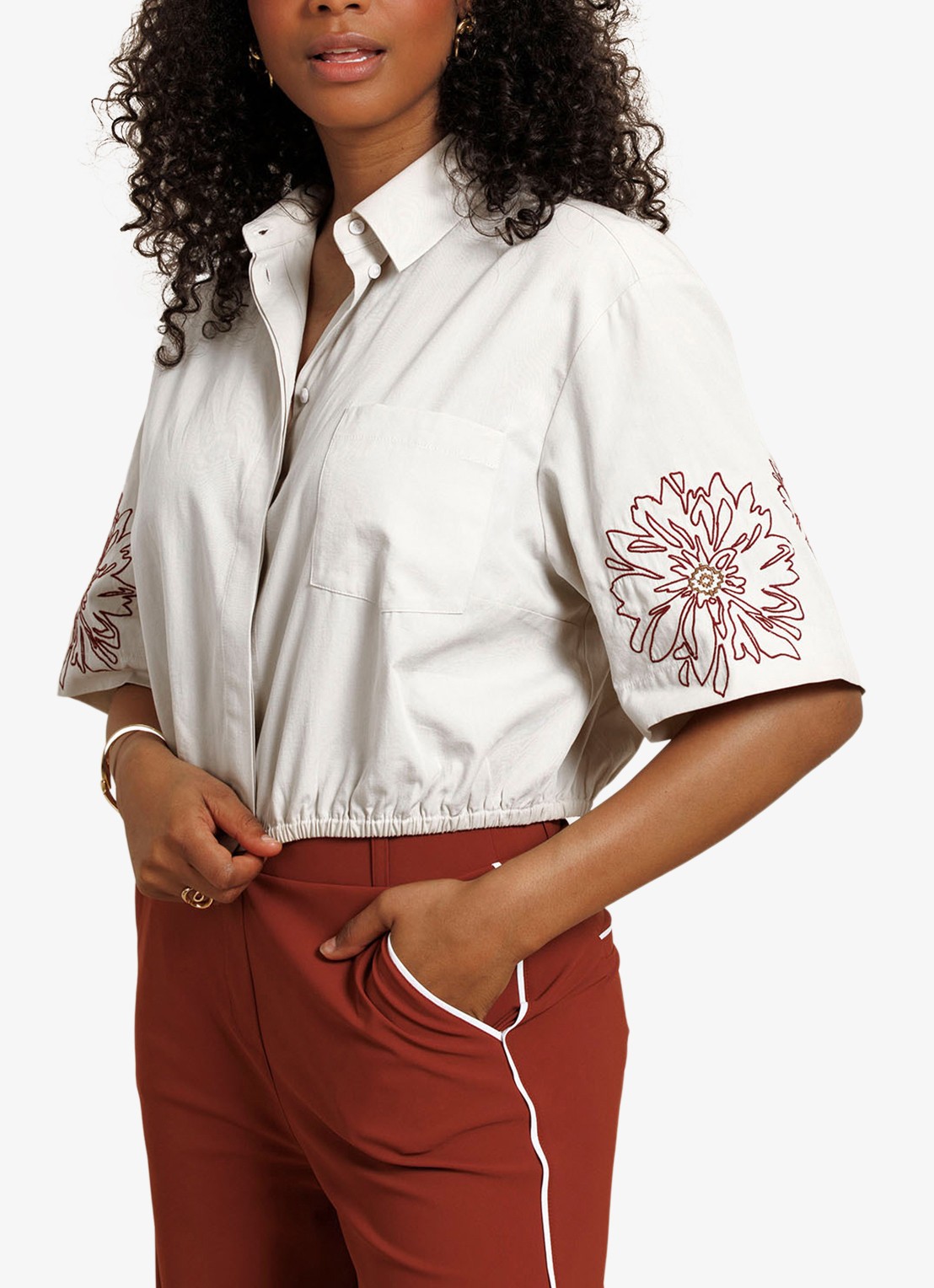 Studio Anneloes Noleste cropped blouse met borduring - detail wit