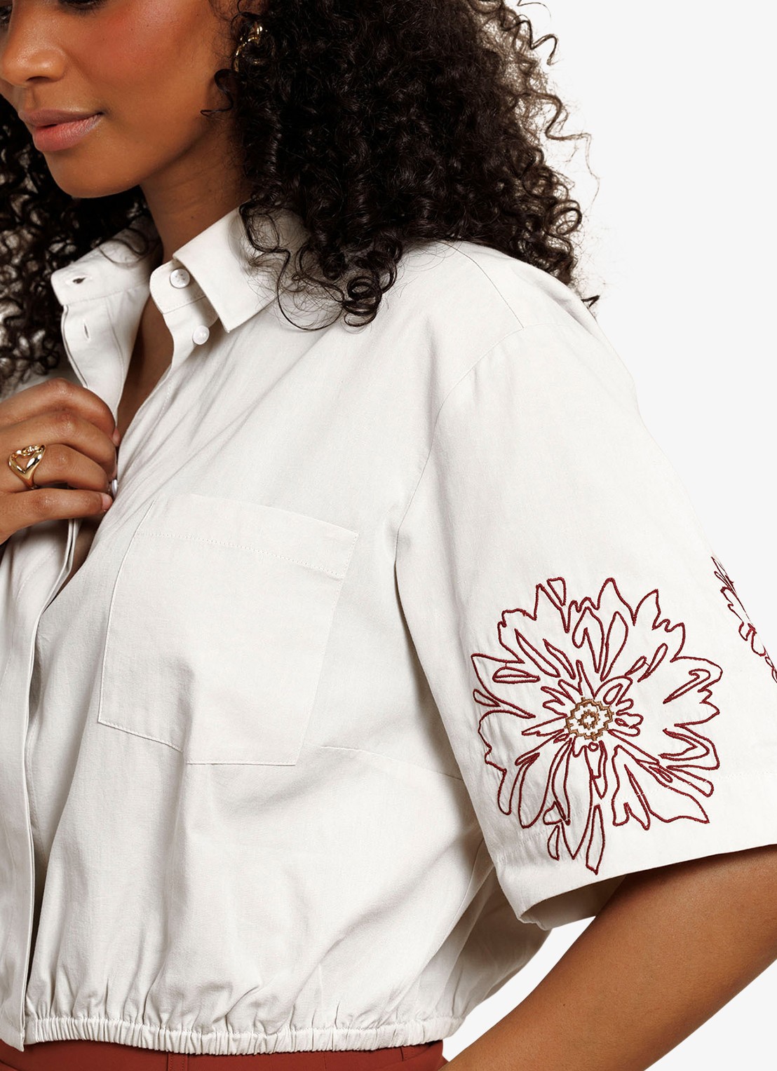 Studio Anneloes Noleste cropped blouse met borduring - detail 2 wit