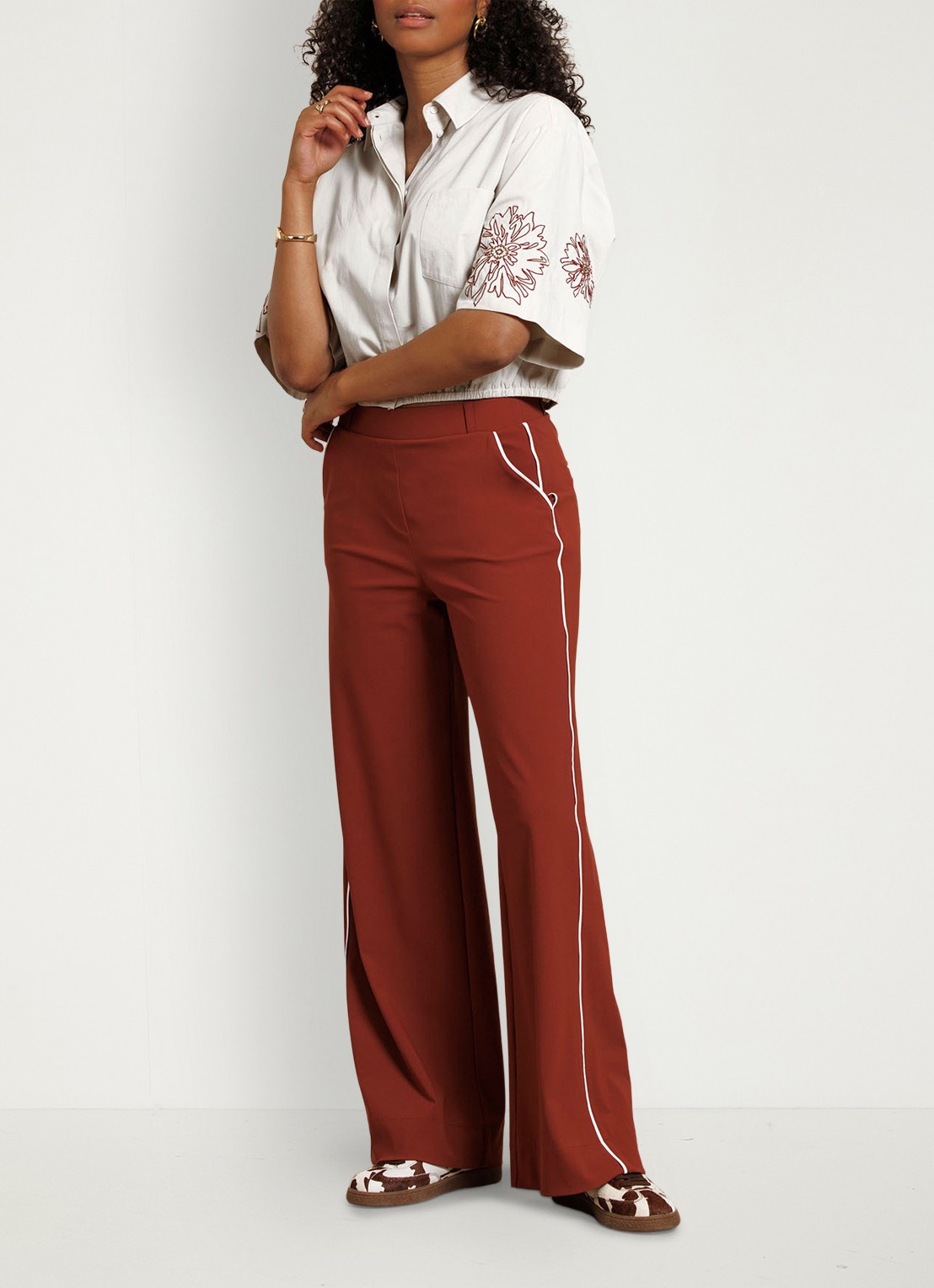 Studio Anneloes Noleste cropped blouse met borduring - voorkant 5 wit