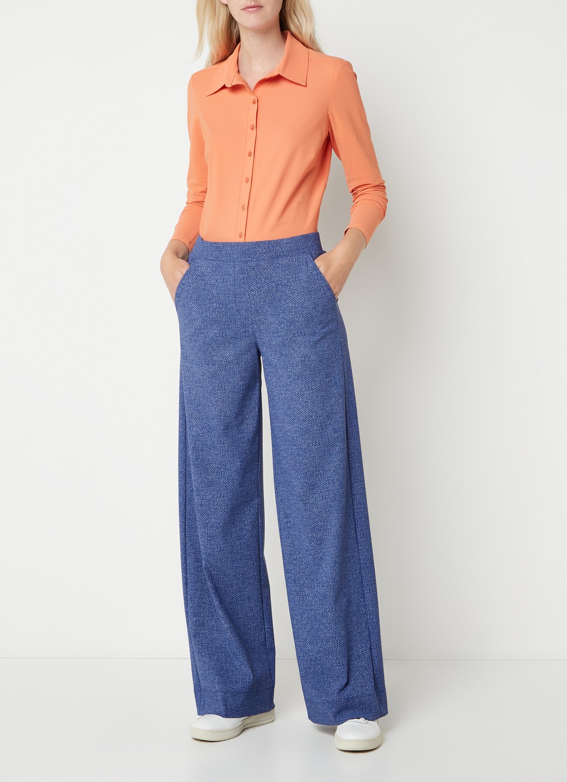 Studio Anneloes Poppy blouse van travelstof  - voorkant 3 orange
