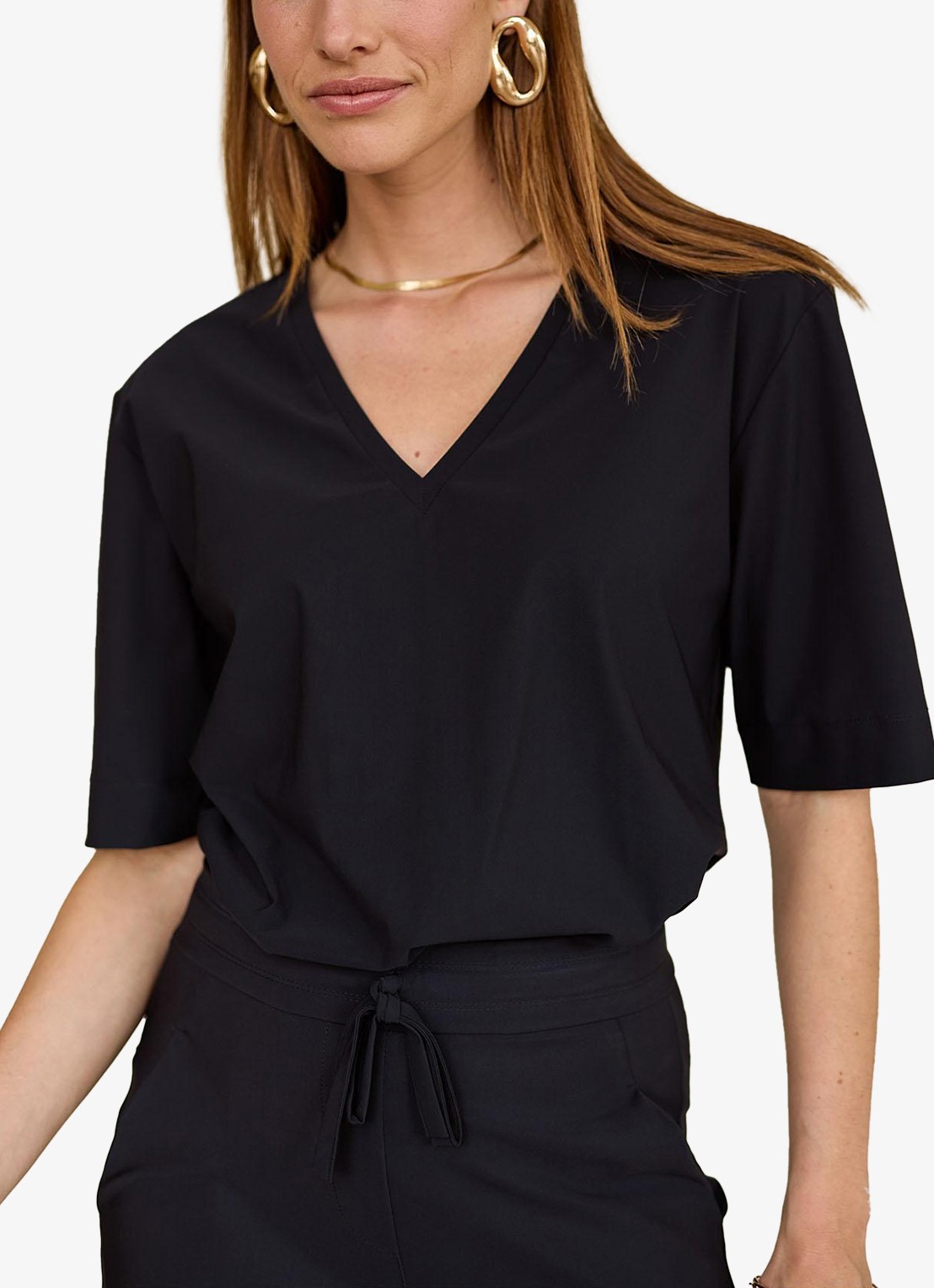 Studio Anneloes Roller T-shirt van travelstof - detail 4 zwart