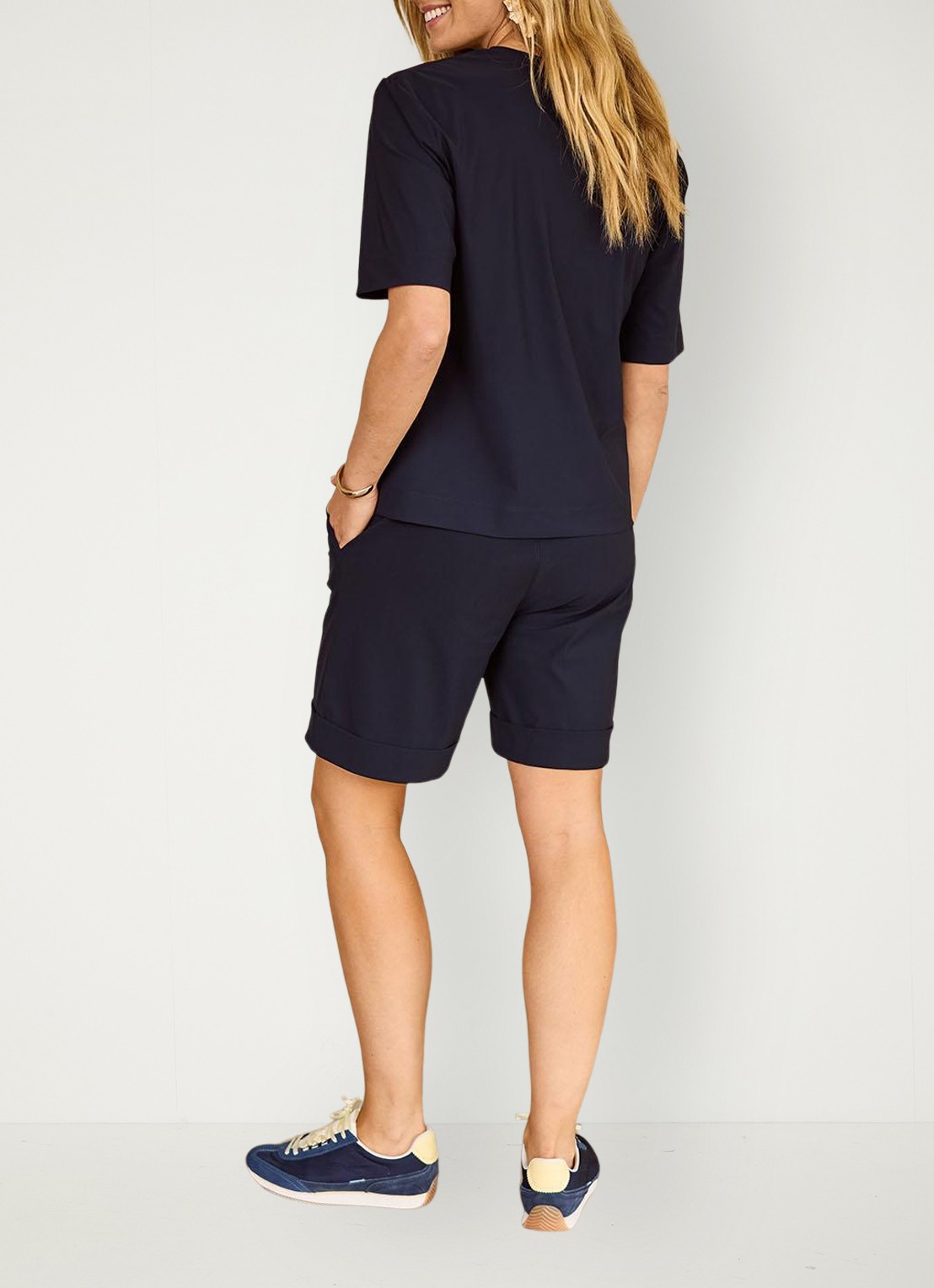 Studio Anneloes Roller T-shirt van travelstof - achterkant 3 blauw