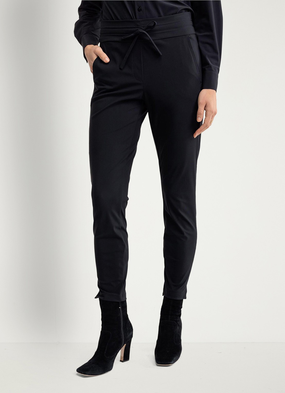 Studio Anneloes Startup high waist cropped slim fit broek met trekkoord - detail 2 zwart