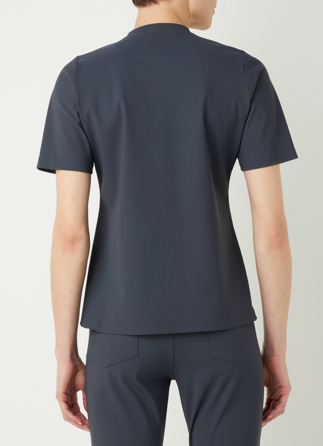 Studio Anneloes Travel T-shirt van travelstof - achterkant antraciet