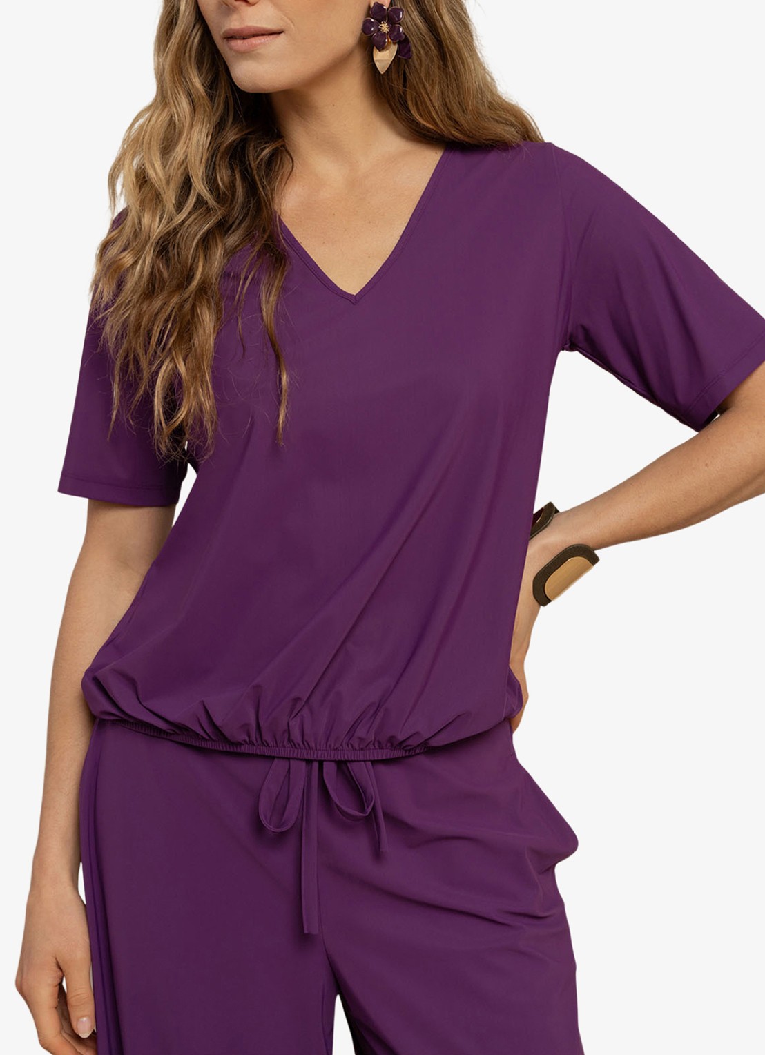 Studio Anneloes Vicky T-shirt met V-hals - detail 4 paars