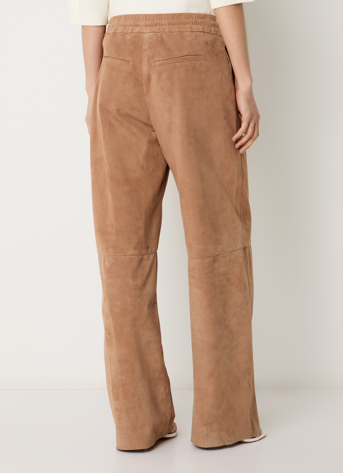 STUDIO AR Nadia high waist straight fit broek van geitenleer - achterkant lichtbruin